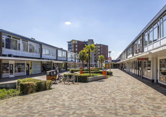 🔴 PREVENTIEF FOUILLEREN IN REMBRANDTGALERIJ NA GEWELDSINCIDENTEN