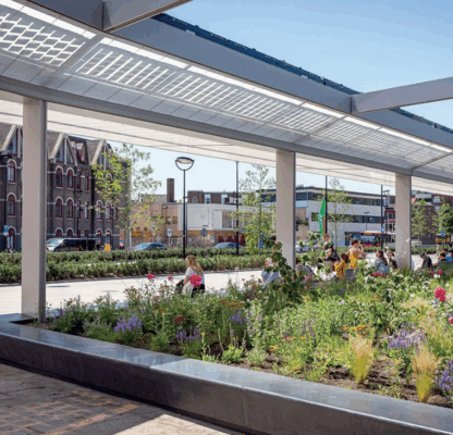🔴 ROOSENDAAL WIL VAN STATIONS GEBIED EEN ‘GAVE ONTMOETINGSPLEK’ MAKEN